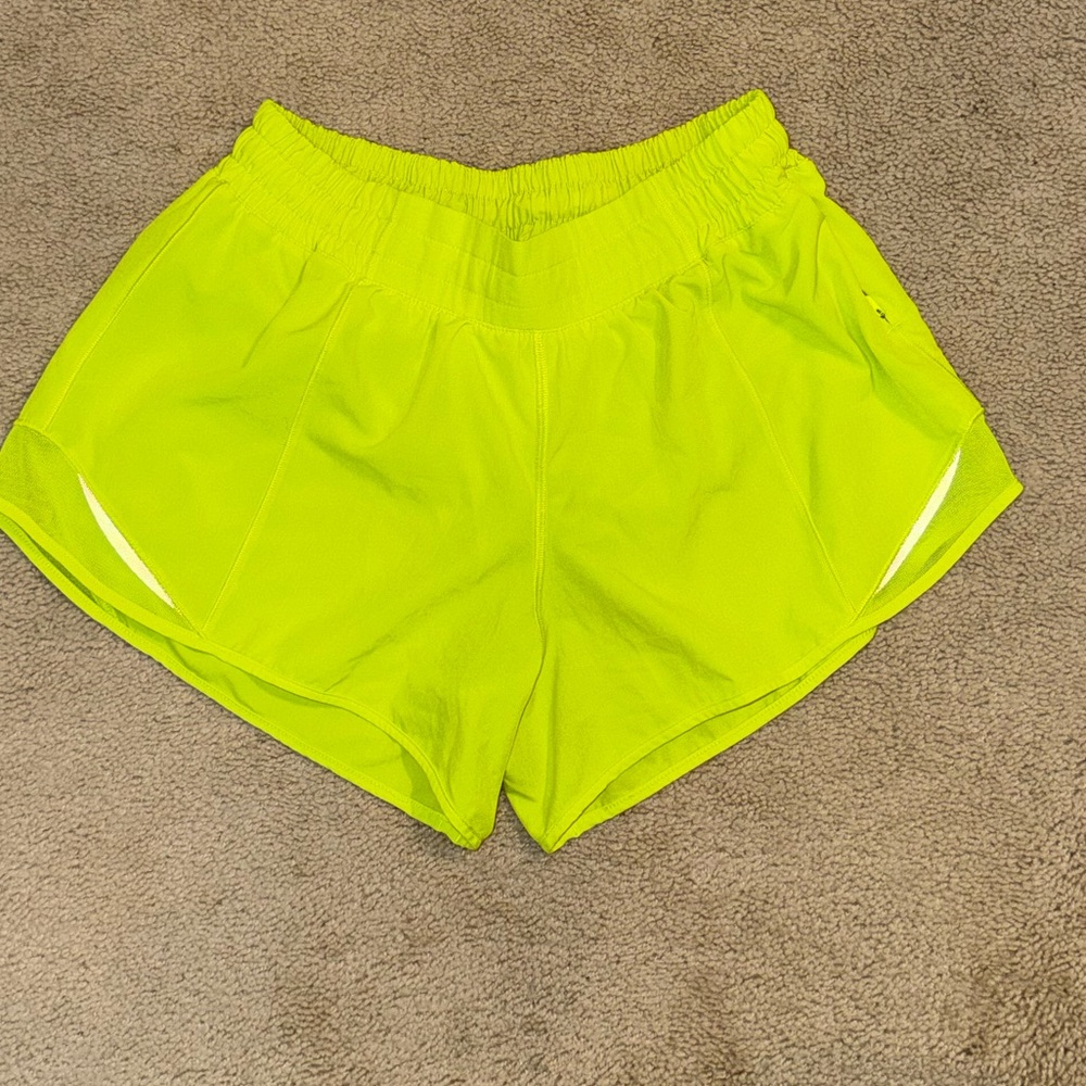 Lululemon Hotty-Hot shorts - Picture 3 of 7